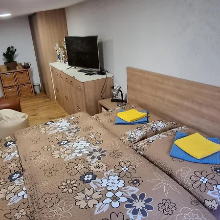 Apartment 235 - 3