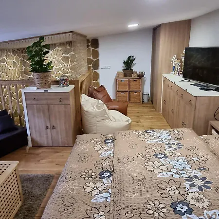 235 - 3 Apartment